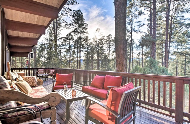 Massive 7-Acre Ruidoso Home w/Sierra Blanca Views