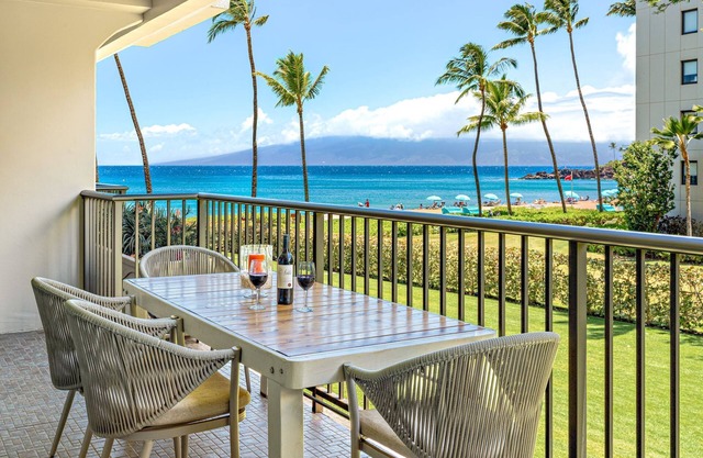 Maui Resort Rentals: The Whaler 212 - Gorgeous Remodel, 1BR/2BA w/Ocean and West Maui Mountain Views!