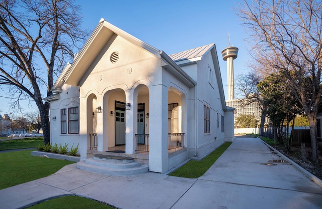 MAVA Home- Lavaca District Gem!