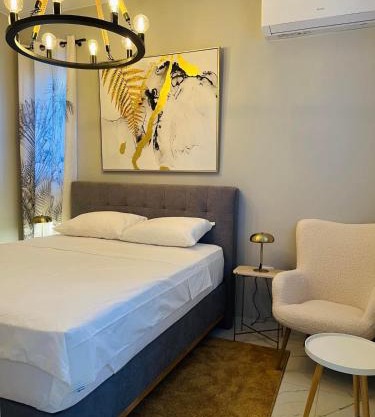 Maximus Apartments