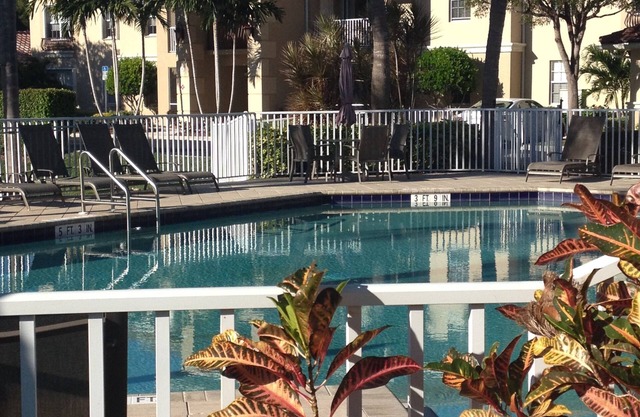 May-Nov’24 DISCOUNTED! Ask for rates. Upscale Gated Community! 2+2, pool, gym