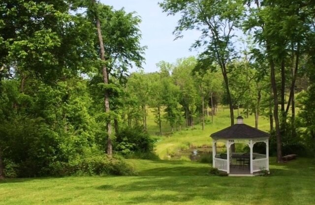 Maysville Manor Bed & Breakfast