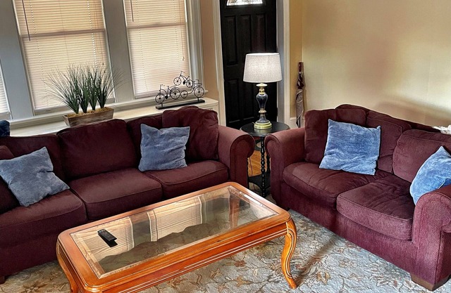 McDaniel’s Corner charming 1-bedroom with WiFi, AC in gorgeous Wilmington