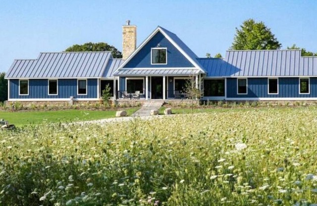 Meadow House-A Peaceful Getaway in Door County