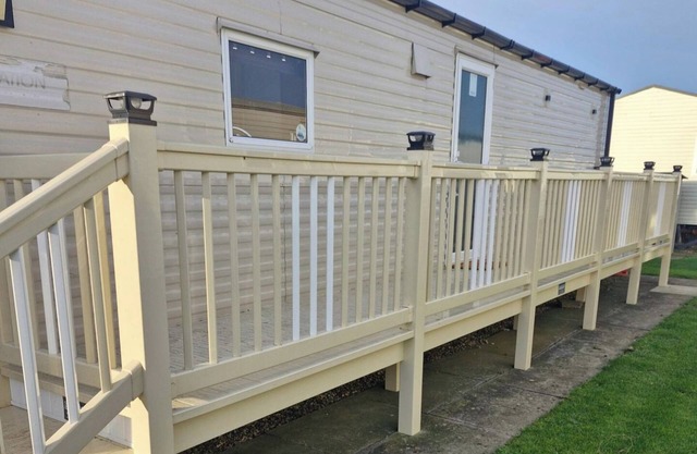 Meadow View 3-Bed Caravan - Sleeps 8 - PetFriendly