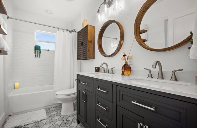 Mediterranean Villa looking for a snowbird couple!