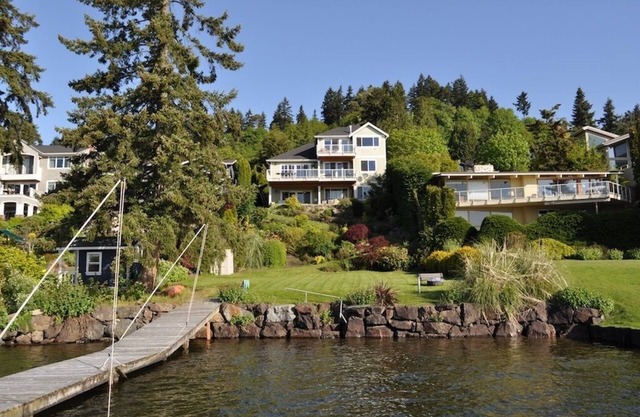 Mercer Island Waterfront Villa