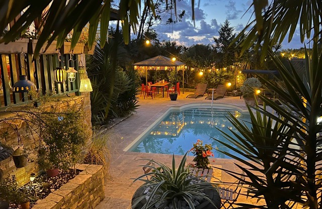 Merkel Villa: 27 guests, 11 bedrooms, 10 WC, Pool