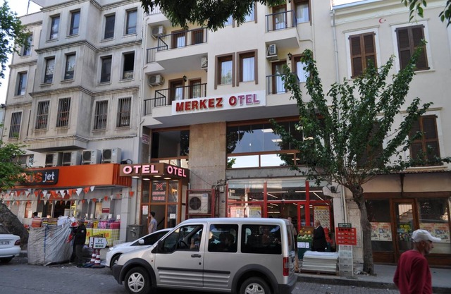 Merkez Otel