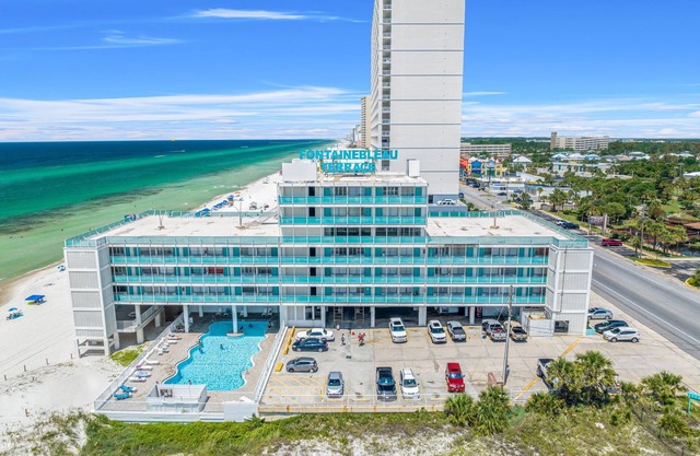 Mermaid Oasis | Updated 4th-Floor Studio w/Pool & Gulf Views