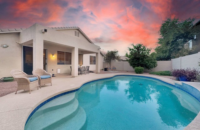 Mesa Pool Home! Baseball, Pickleball More Fun for Everyone!
