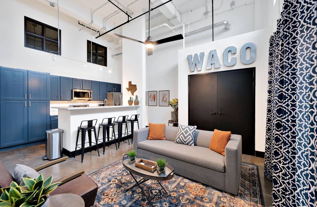 Mesquite Hideaway- Downtown Luxury Loft w/free parking