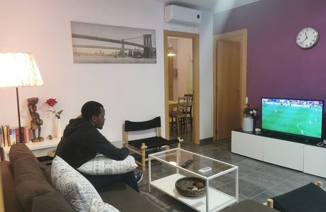 METRO STATION APARTMENT