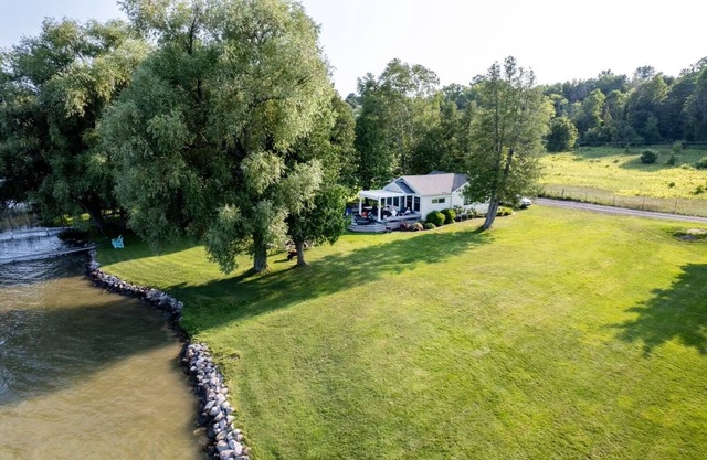MI Happy Place Cottage