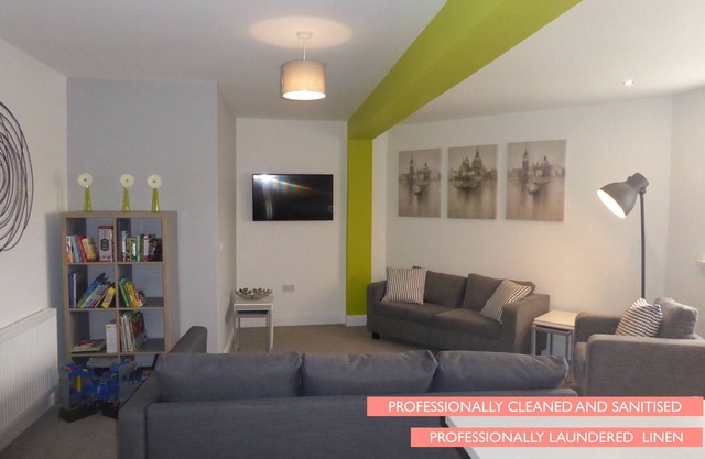 Mia's Place Apartments (4 apartments)