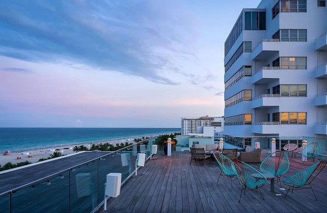 Miami Magic: Where Style Meets Seaside! Beachfront Location w/Outdoor Pool!