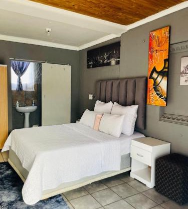 Mighty7 Guesthouse