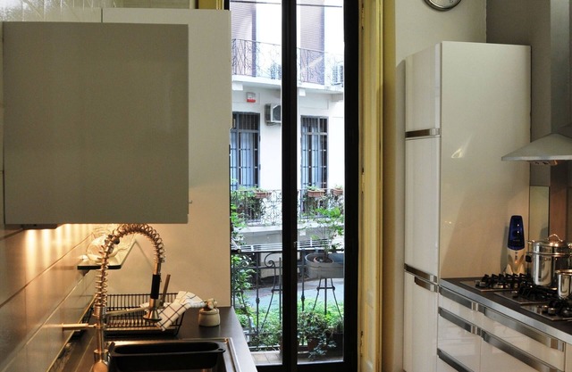 Milan: Luxury Apartment