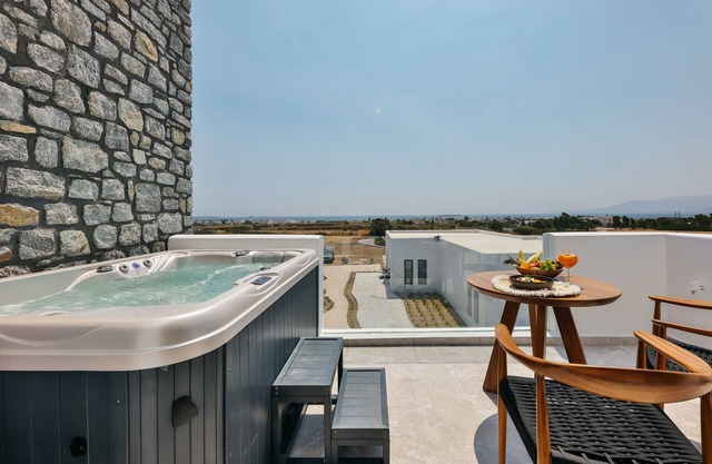 Milestones Naxos Hotel