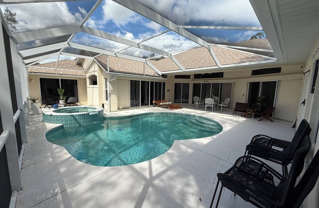 MILLION DOLLAR Villa 3.5Br-4Bth Luxury Waterfront/dock North Port-Port Charlotte