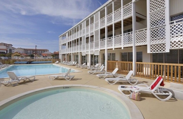 Mimizan plage : Pretty T2 Bis apartment with outdoor pool near the ocean