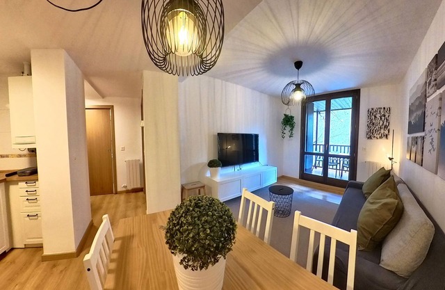 Mimosa 5 with terrace - tucasaenlospirineos