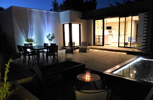 Mini-villa design, 300 m from the beach