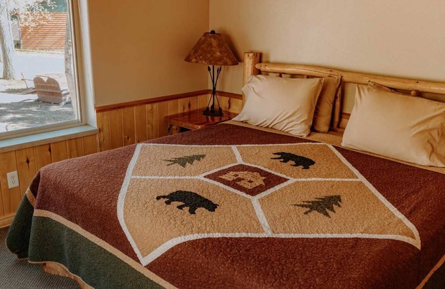 Minnesota Northwoods Group Retreat – Great for Large Families
