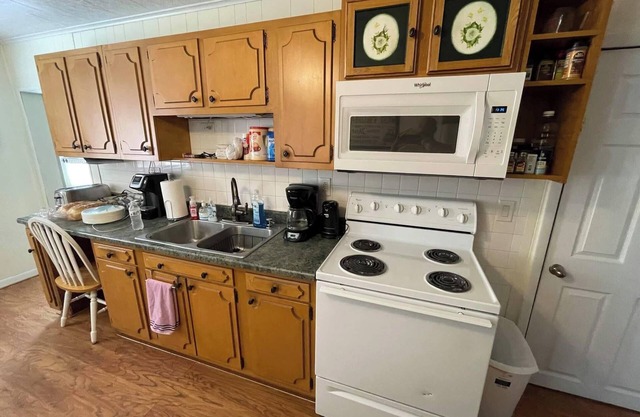 Miracle Mountain Trail house