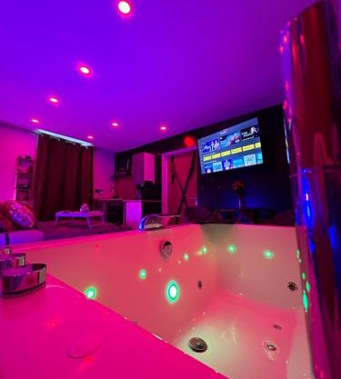 MJ Lust Room, centre var proche Verdon, cotignac, ambiance romantique