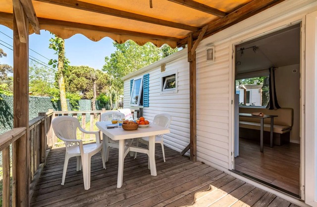Mobil-home | Classic | 3 Ch. | 4/6 pers. | Raised terrace | A/C