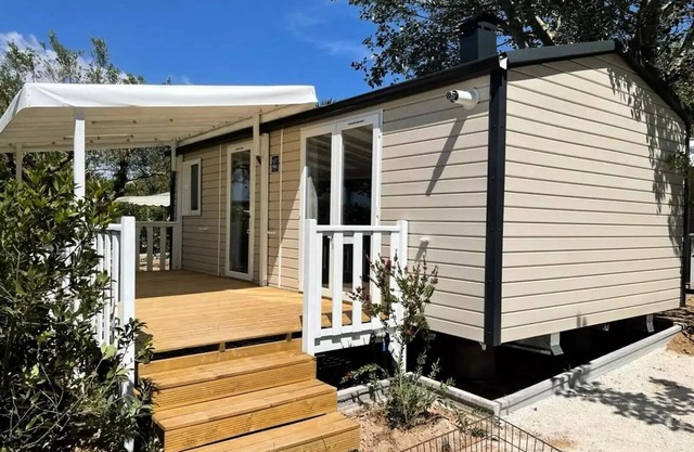 Mobil-home | Comfort XL | 2 Bedrooms | 4/6 pers. | Raised terrace | A/C