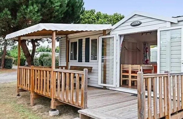 Mobil-home | Comfort XL | 3 Bedrooms | 6 sleeps | Raised terrace | A/C | TV