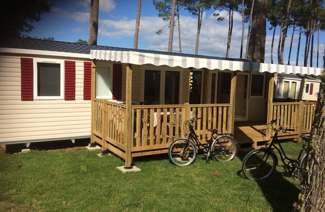 MOBILHOME 40 m2 6 PLACES CLIMATISE TERRACE COVERED 3 km from the ocean