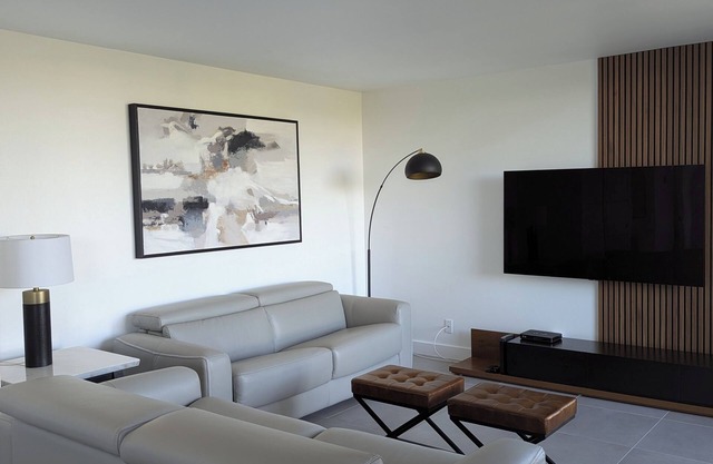 Modern 1-Bedroom Condo in Delray Beach