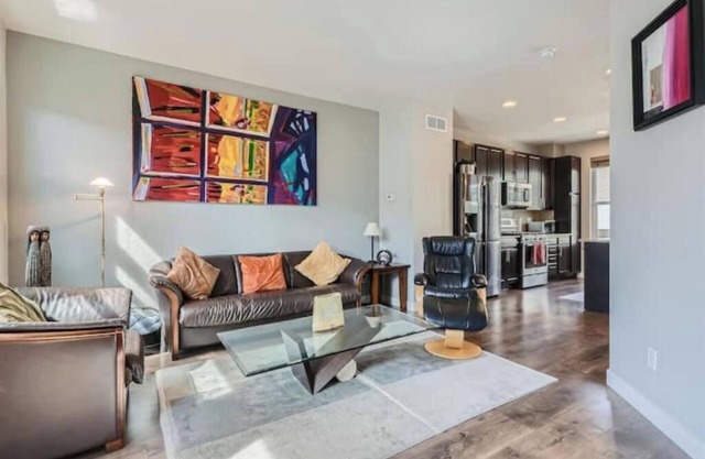 Modern 2 BDR Townhome in Broomfield
