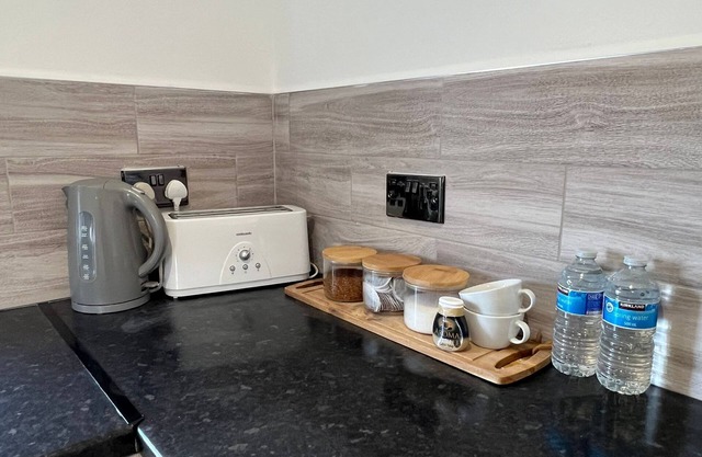 Modern 2 bedroom apartment in central location