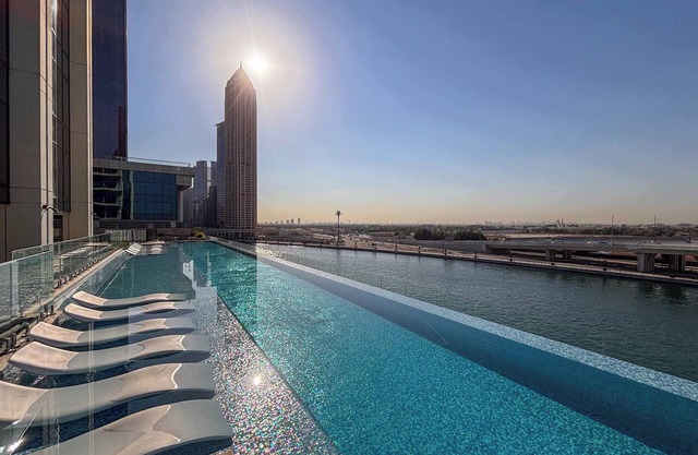 Modern 2BR Apt in Business Bay with Panoramic Views