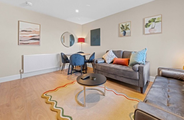 Modern 2BR in Dunfermline | Sleeps 4