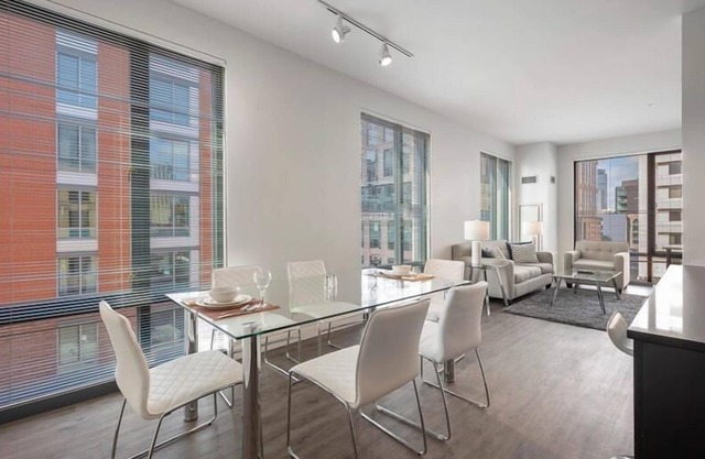 Modern 2BR | Kitchen | Upscale Amenities | South End | GLS