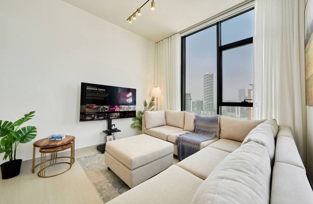 Modern 2BR Retreat in Je VC w/Private Pool Balcony