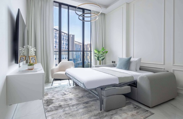Modern 2BR w Private Pool Close to Miracle Garden