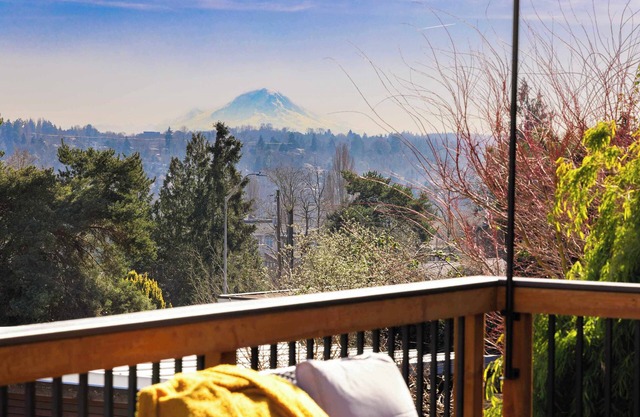 Modern 3BR Retreat w/City Views & 2 Living Spaces
