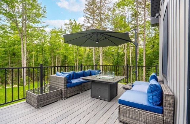 Modern 4BD Sunday River Chalet HotTub & GameRm