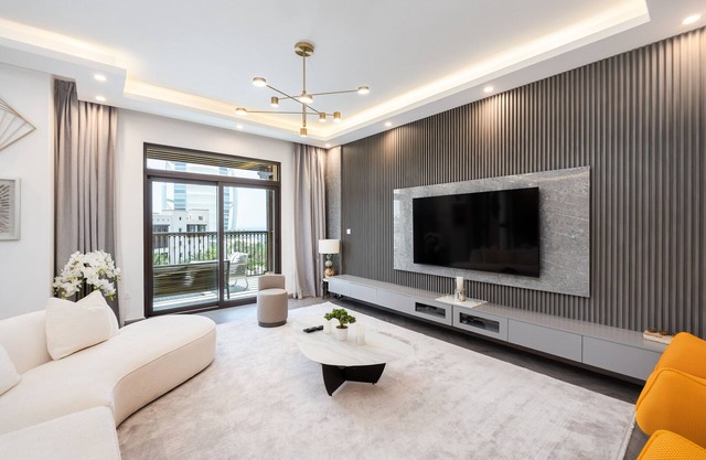 Modern 4BR w/Full Burj Al Arab View & Pvt Rooftop