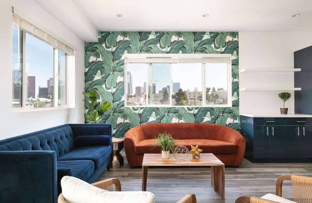 Modern 5BR Townhome Near LA Hot Spots.