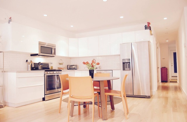 Modern and bright duplex in central Cobble Hill