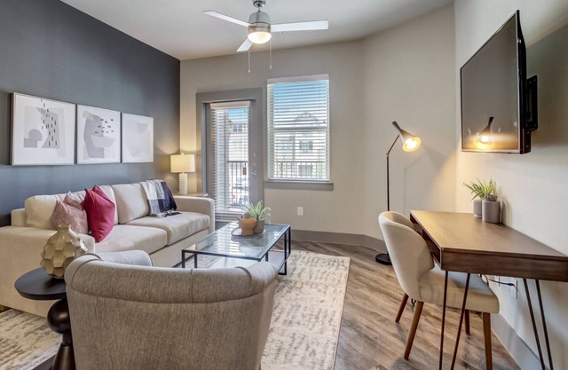 Modern Apartment in Prime Location (ID1205X506)