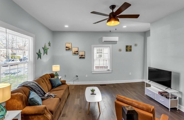 Modern Apartment near Downtown Greensboro