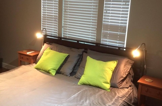 Modern Apt in So. Congress - Travis Heights